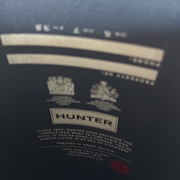 Hunter Tall Gloss Waterproof Rain Boot. - Gray - Size 7 - Picture 9 of 9